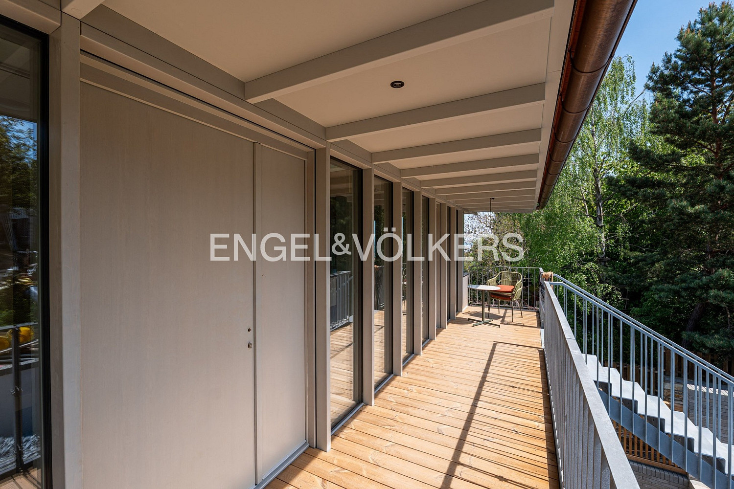 Pronájem bytu 3+kk 108 m² – fotografie 3