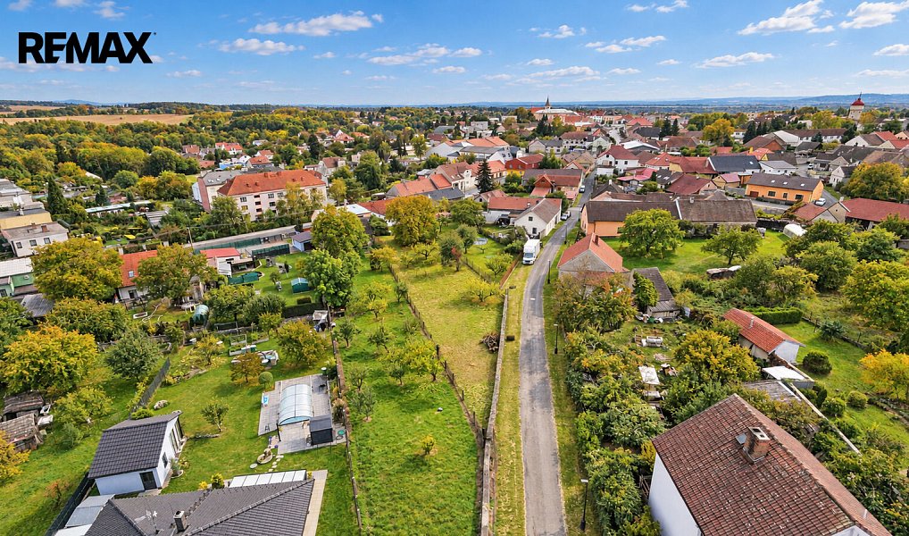 Prodej stavebního pozemku 905 m², Týnec nad Labem – náhled fotky 8