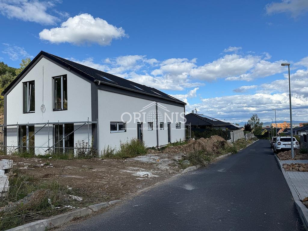 Prodej domu 114 m² s pozemkem 450 m² — photo 2