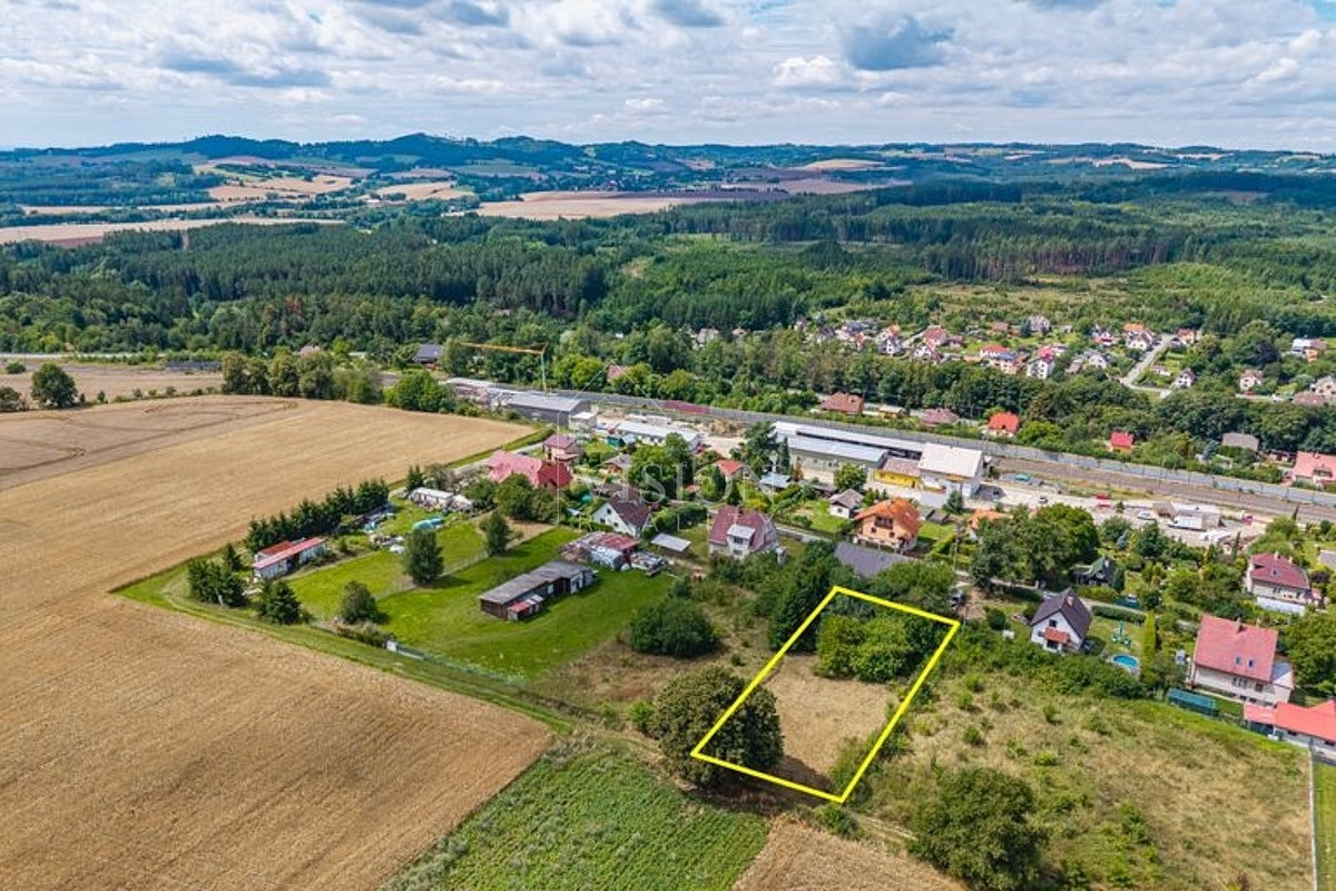 Prodej stavebního pozemku 1 281 m²