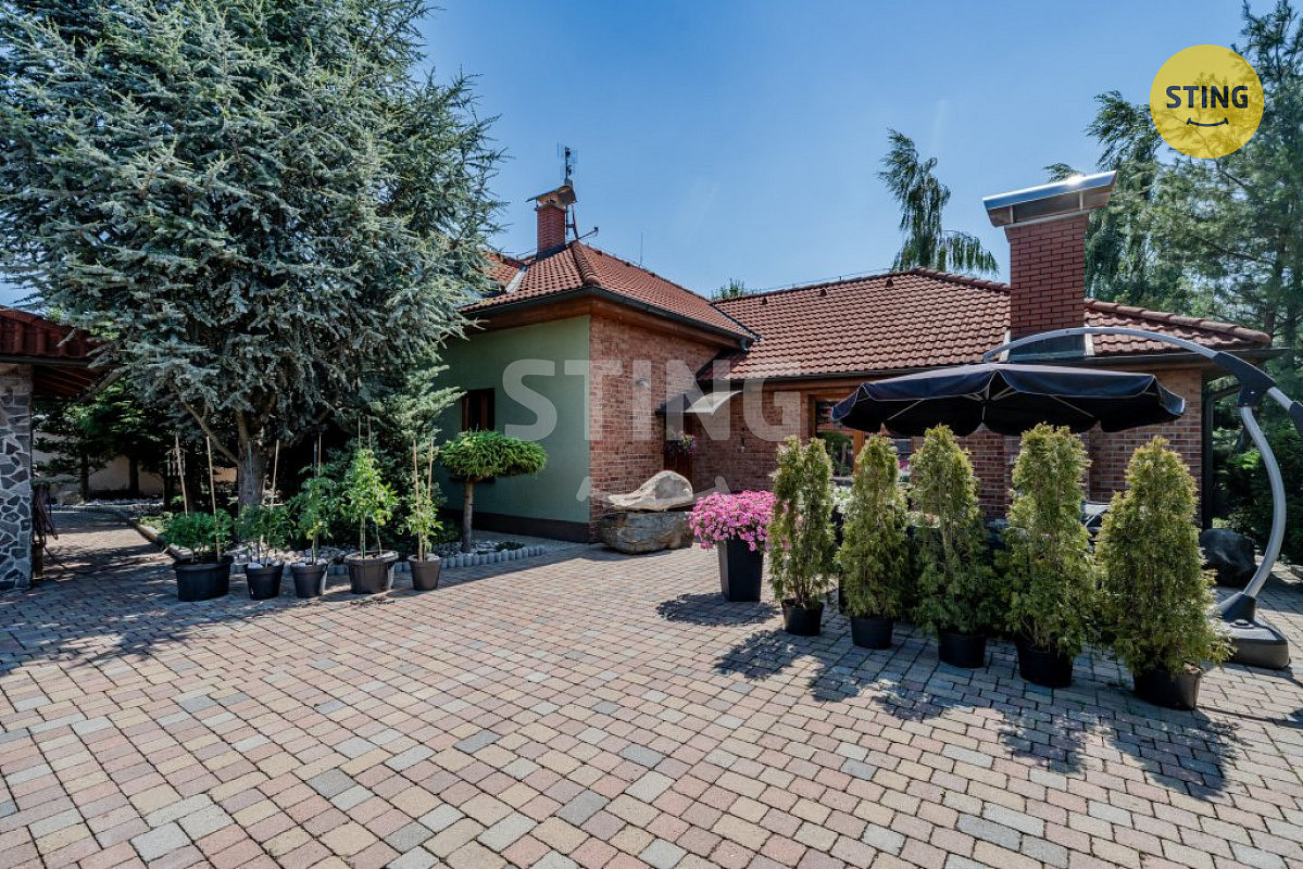 Prodej domu 262 m² s pozemkem 715 m² — photo 3