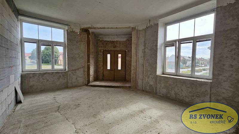 Prodej domu 186 m² s pozemkem 917 m² – fotografie 2