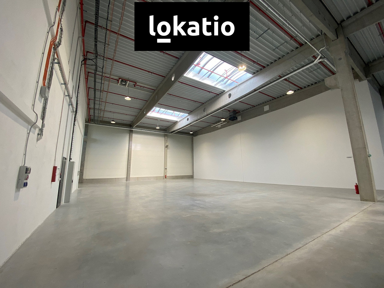 Pronájem skladovacích prostor 686 m²