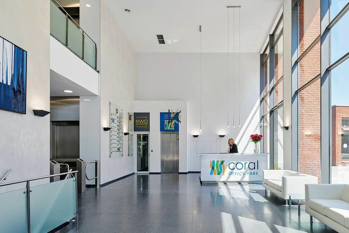 Pronájem kanceláře 184 m² – fotografie 3