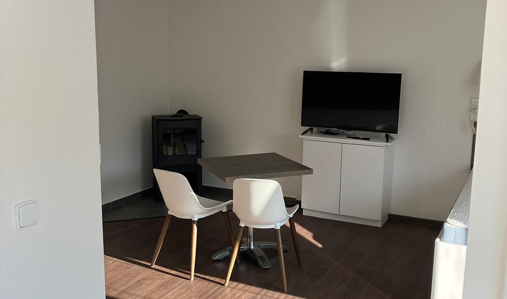 Pronájem domu (jiného typu) 32 m² s pozemkem 65 m², Libčice nad Vltavou – náhled fotky 6