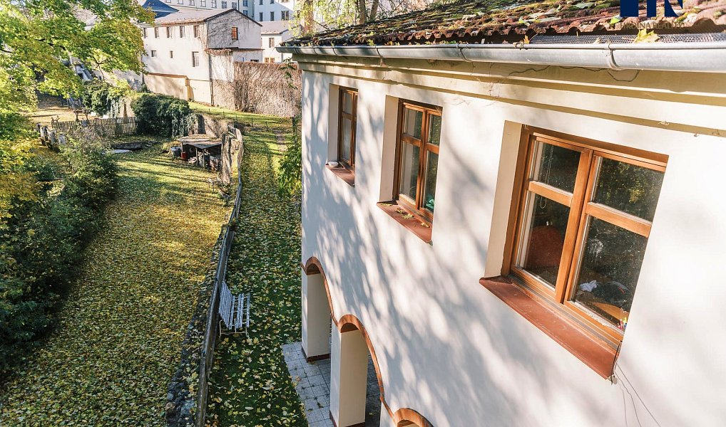 Prodej vily 200 m² s pozemkem 1 475 m², Jihlava – náhled fotky 2