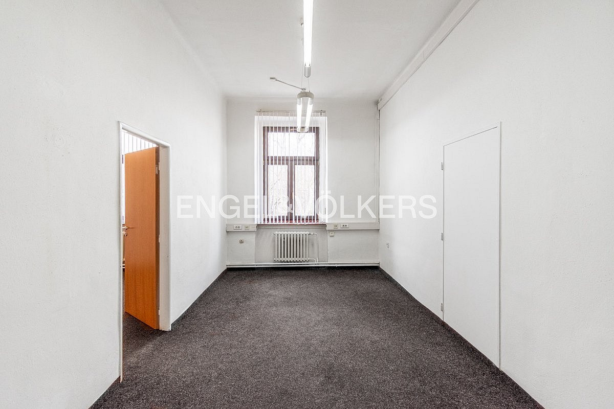 Pronájem kanceláře 32 m² – fotografie 2