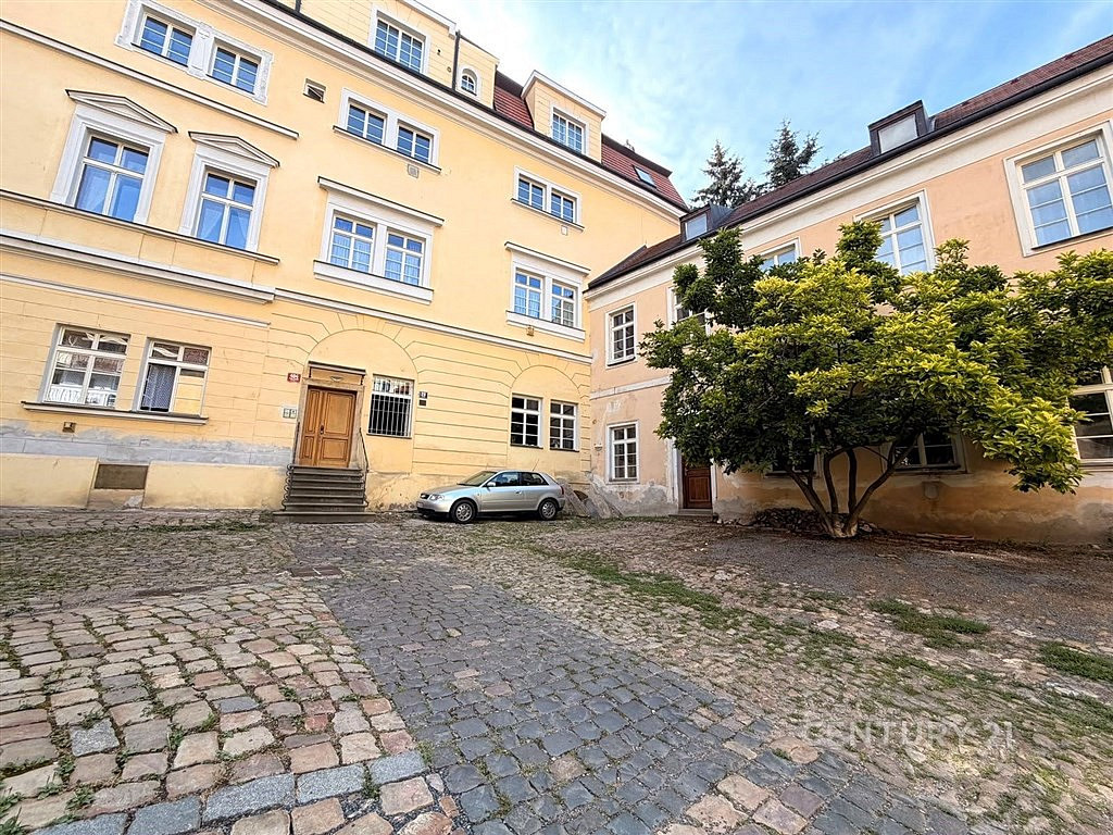 Prodej bytu 2+1 61 m² — photo 2