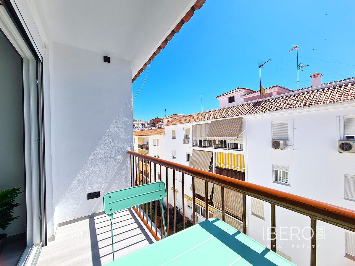 Pis 5+kk – Estepona, Urbanización Altos de Guadalobon, Urbanización Puerto Estepona (Seghers) - Més