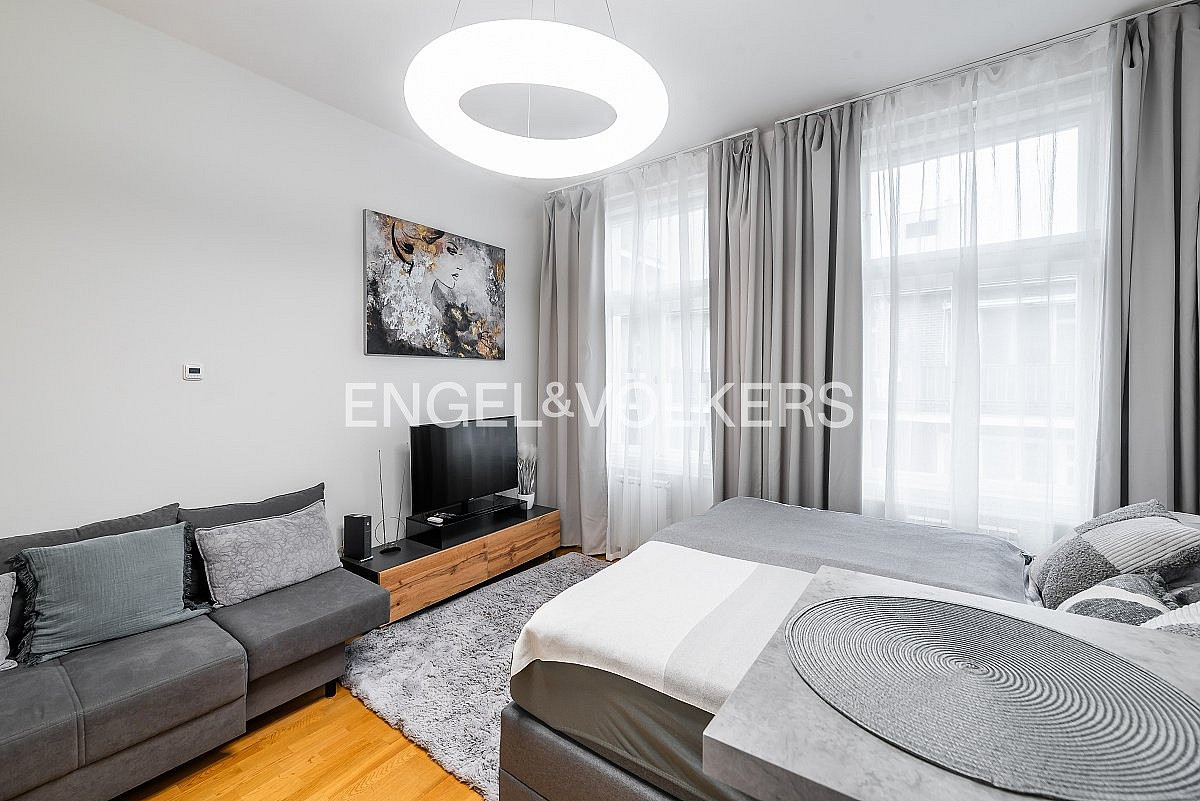 Pronájem bytu 1+kk 30 m² – fotografie 2