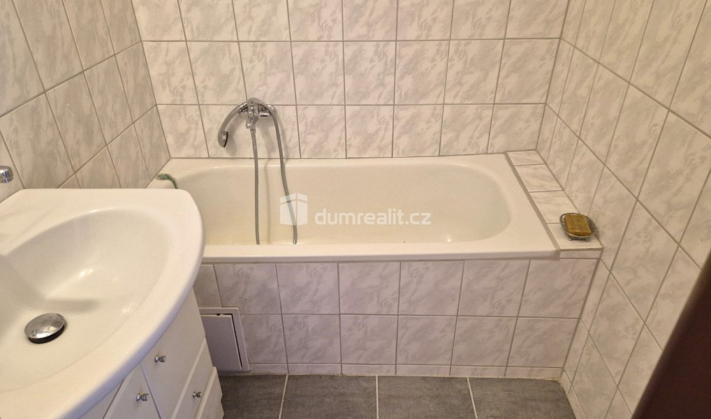 Prodej bytu 3+1 60 m², Pohorská Ves – náhled fotky 4
