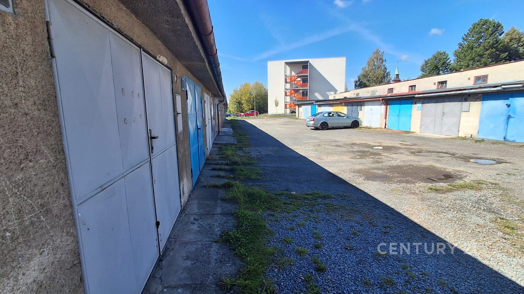 Prodej řadové garáže 22 m2 s elektřinou Nový Jičín, ul. Pod Lipami. – fotografie 2