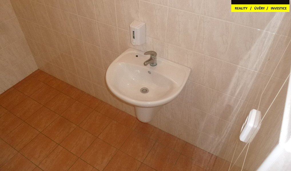Pronájem kanceláře 342 m², Opava – náhled fotky 17