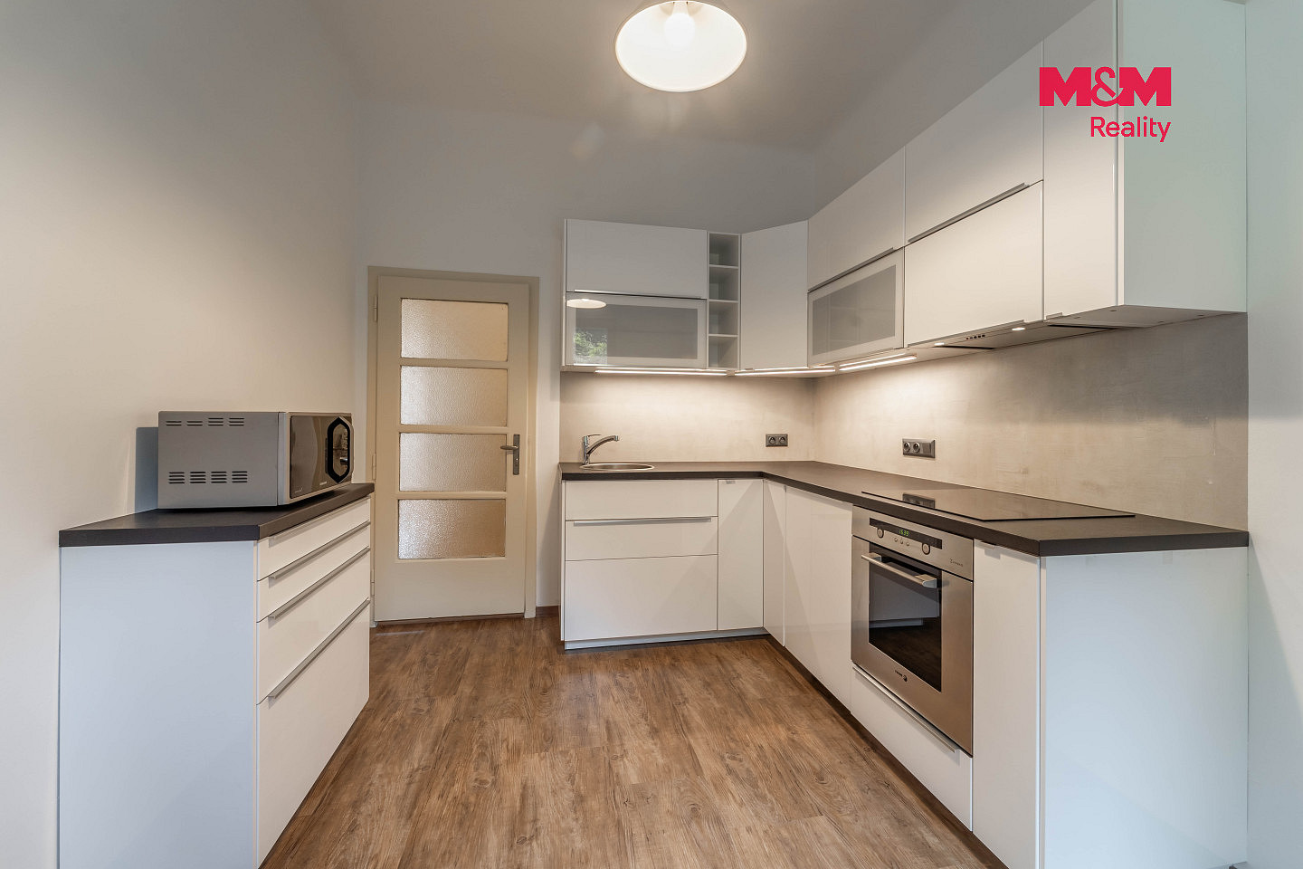 Pronájem bytu 1+1 40 m² – fotografie 3