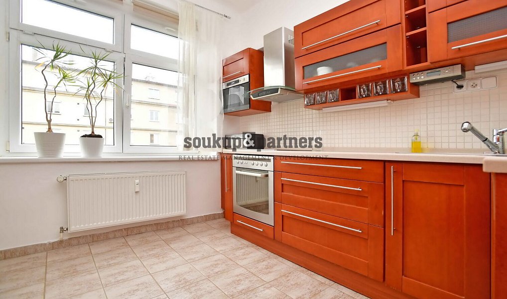 Pronájem bytu 3+1 98 m², Praha – náhled fotky 4