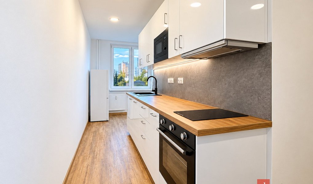 Pronájem bytu 2+1 62 m², Karlovy Vary – náhled fotky 3