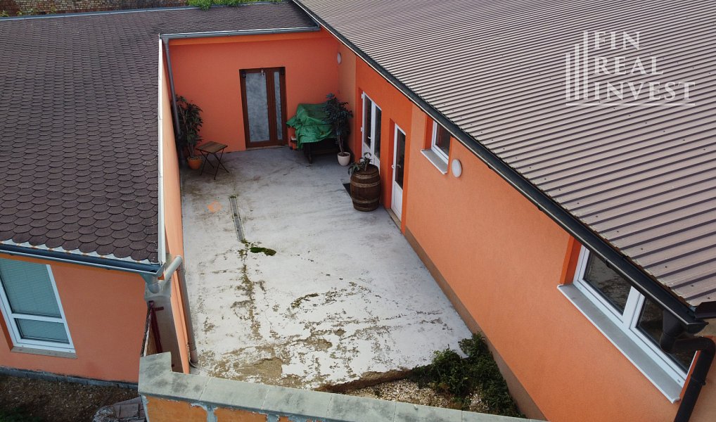 Prodej ubytovacího objektu 550 m², Mutěnice – náhled fotky 13