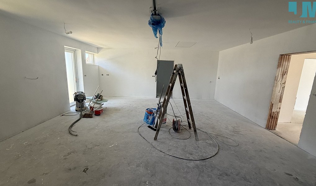 Prodej domu 228 m² s pozemkem 899 m², Hrotovice – náhled fotky 18