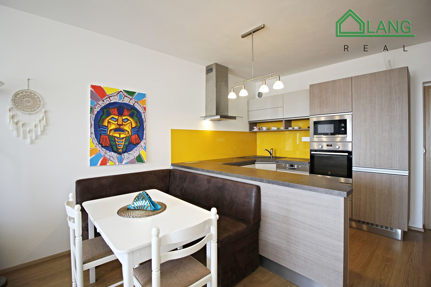 Pronájem bytu 3+kk 68 m² – fotografie 4