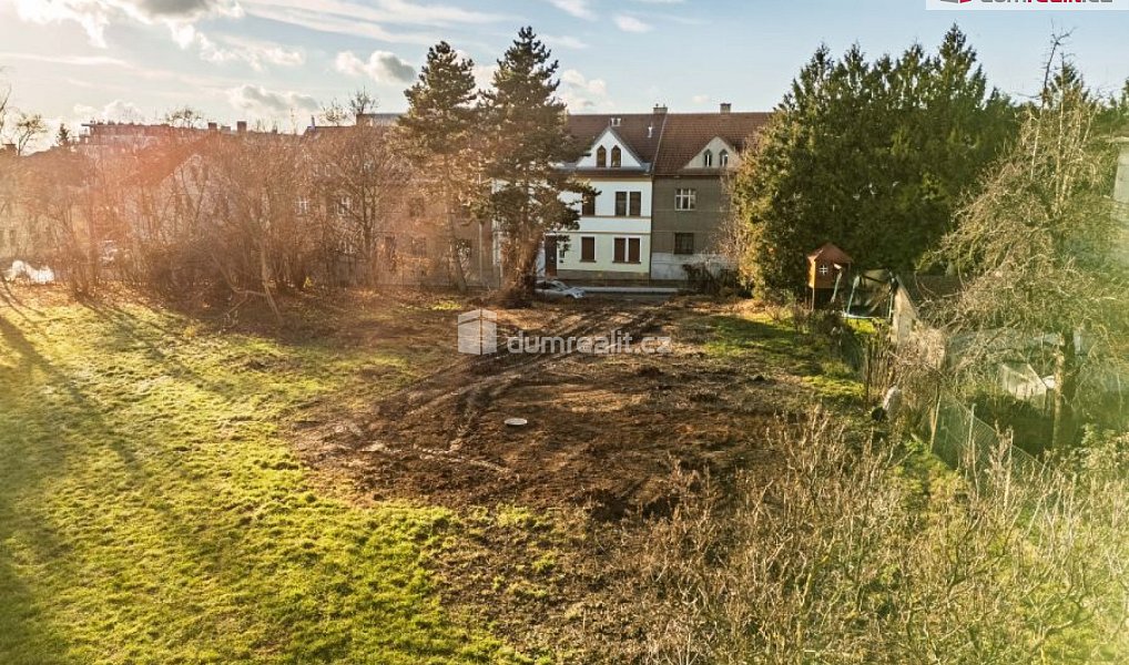 Prodej stavebního pozemku 909 m², Praha – náhled fotky 16