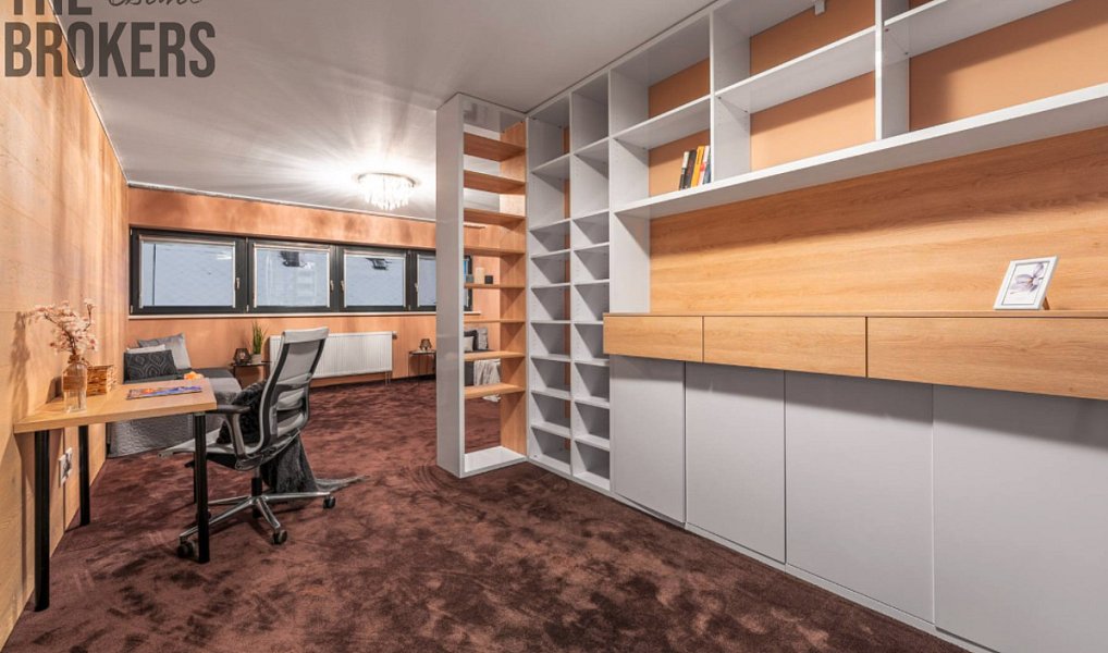 Prodej domu 300 m² s pozemkem 858 m², Praha – náhled fotky 8