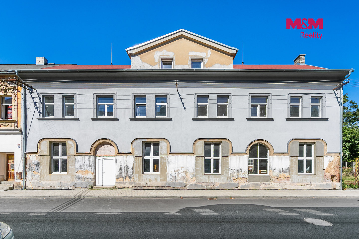 Prodej komerčního objektu (jiného typu) 1 300 m² – fotografie 2
