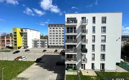 Pronájem bytu 1+kk 30 m², tř. Spojenců, Otrokovice, okres Zlín
