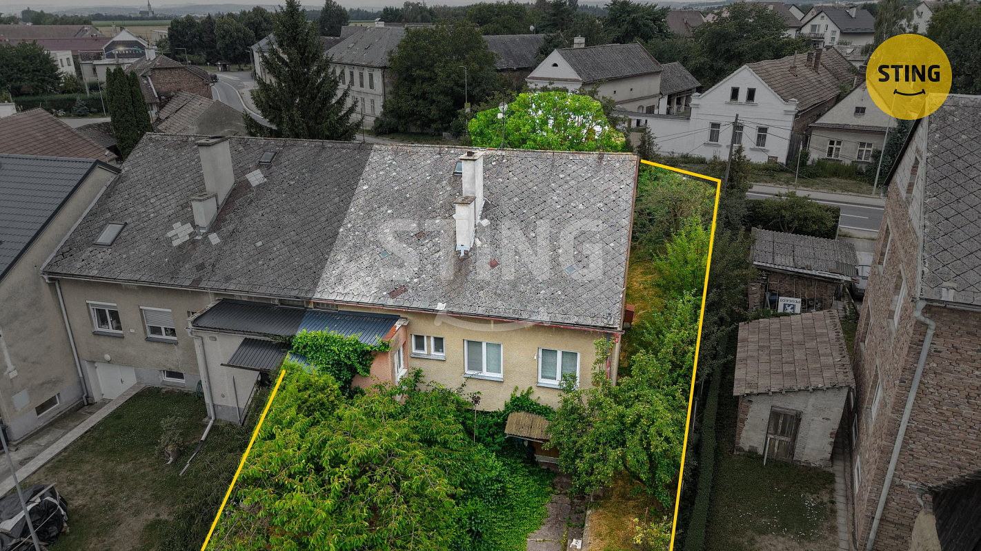 Prodej domu 200 m² s pozemkem 944 m² – fotografie 2