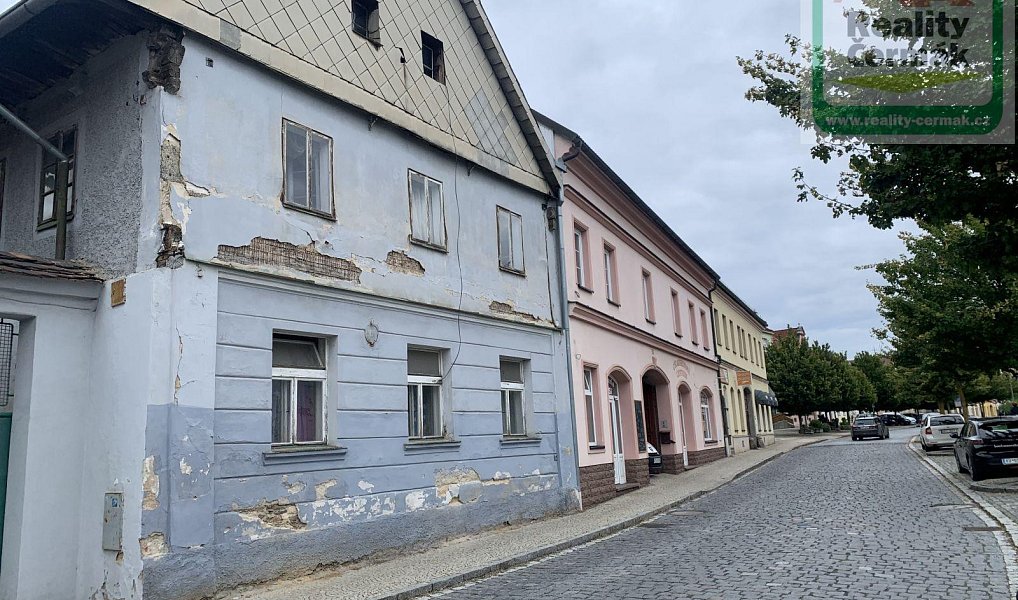Prodej domu 380 m² s pozemkem 680 m², Domažlice – náhled fotky 2