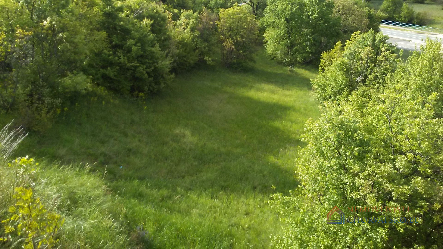 Prodej stavebního pozemku 1 285 m², Viškovo