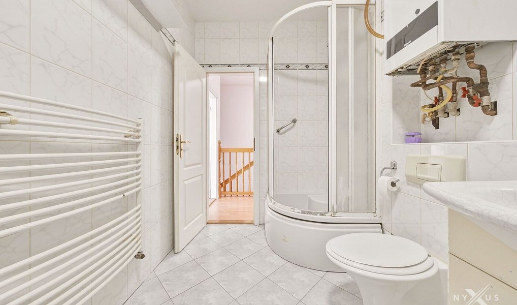 Pronájem domu 324 m² s pozemkem 287 m², Praha – náhled fotky 16