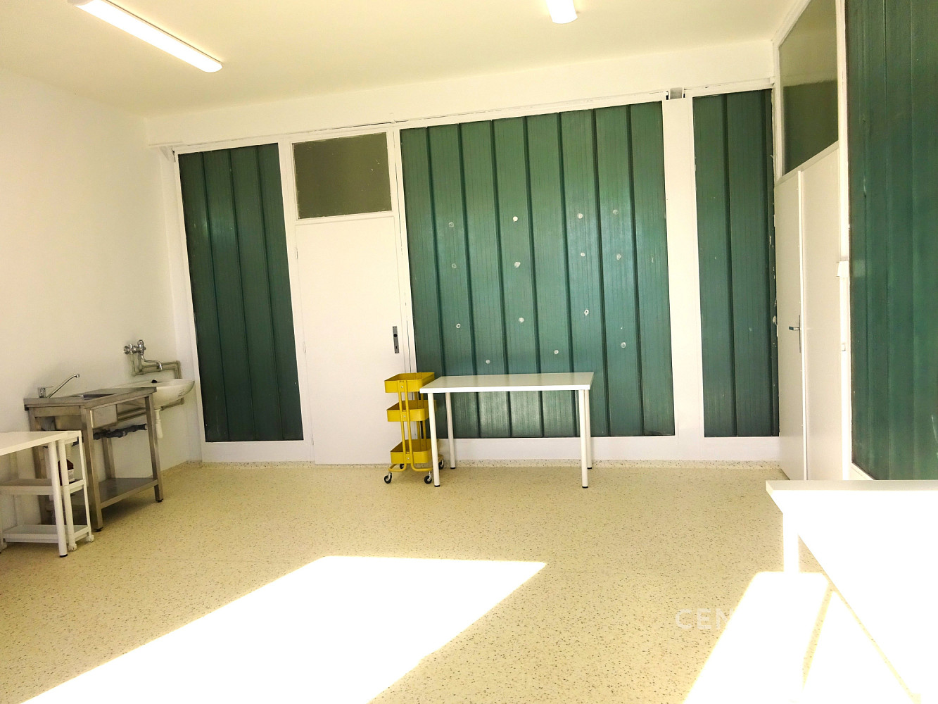 Pronájem kanceláře 27 m² — photo 2