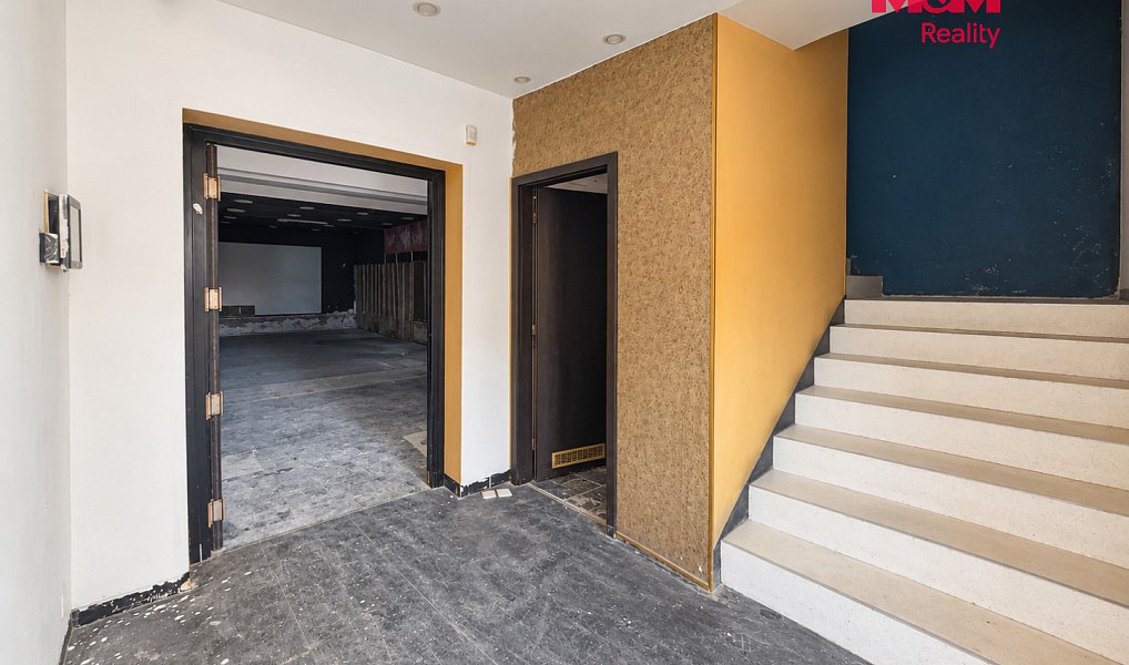 Pronájem obchodních prostor 237 m², Jesenice – náhled fotky 5