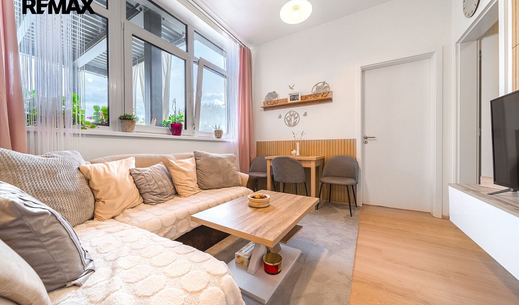 Prodej bytu 3+kk 56 m², Adamov – náhled fotky 7