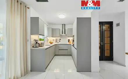 Prodej domu 206 m² s pozemkem 1 089 m², Dobrovského, Rajhrad, okres Brno-venkov