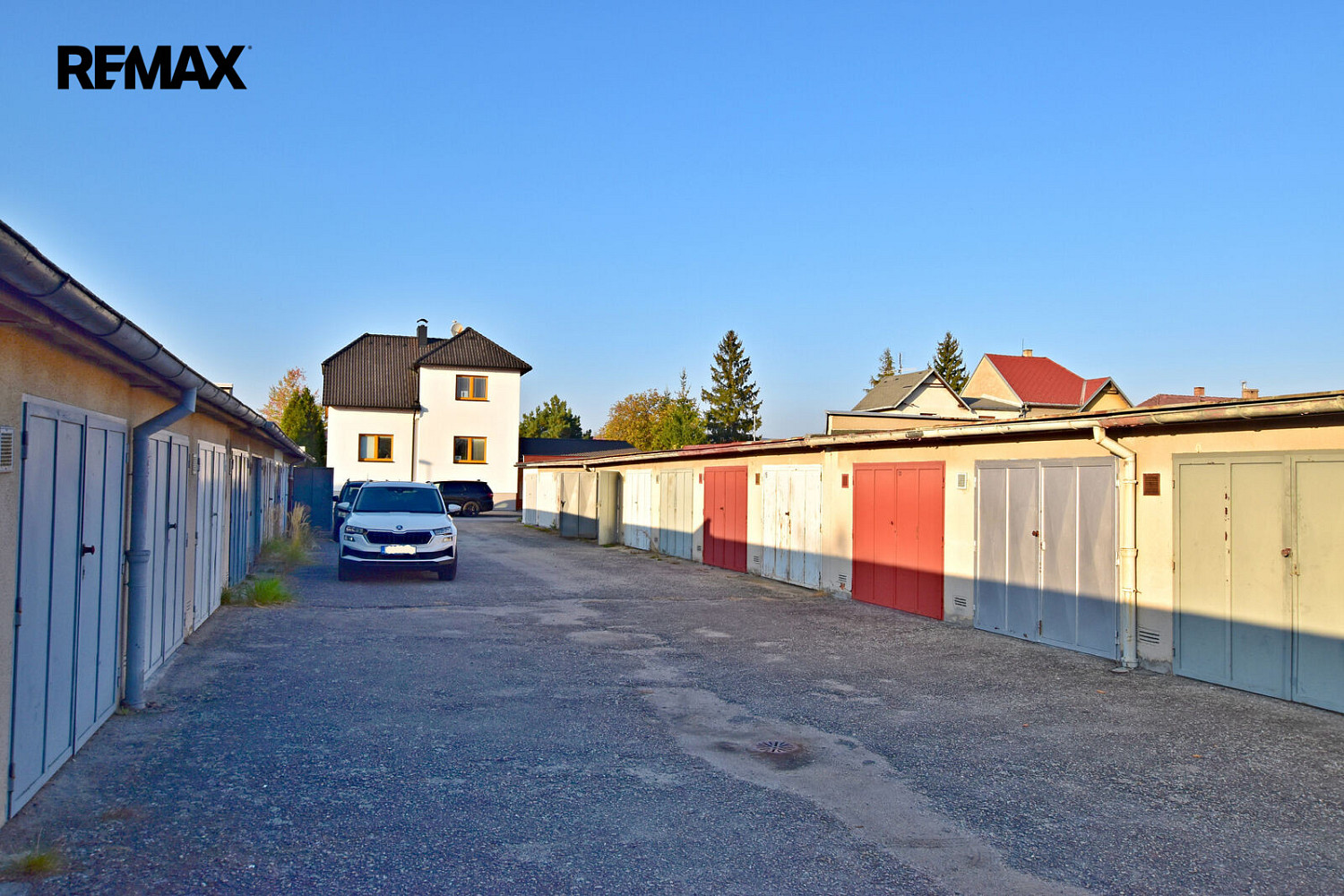 Prodej zděné garáže s elektřinou - Suché Vrbné, České Budějovice