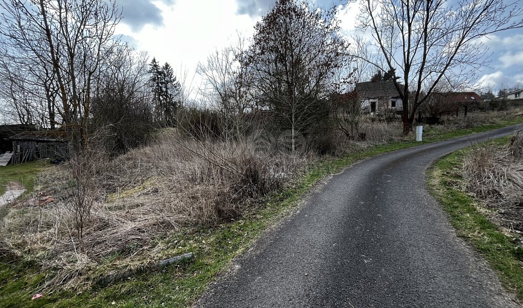 Prodej stavebního pozemku 1 893 m², Lubenec – náhled fotky 3