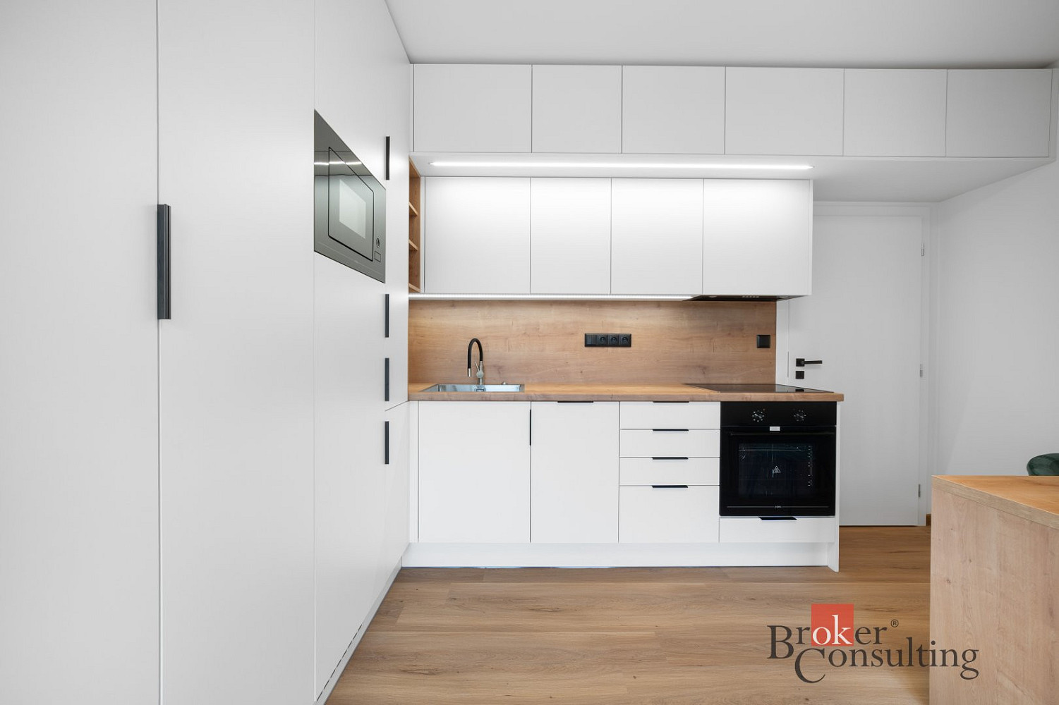 Pronájem bytu 1+kk 24 m² – fotografie 5
