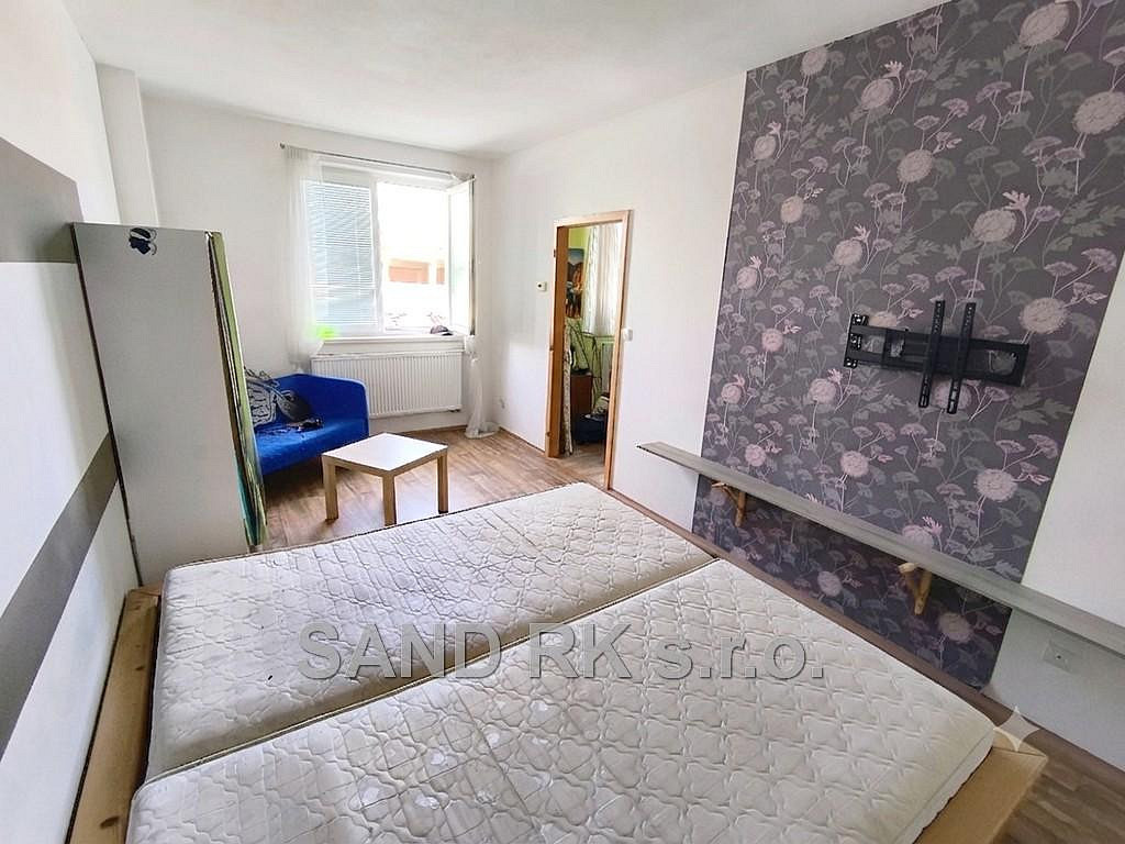 Pronájem bytu 1+1 37 m² — photo 4
