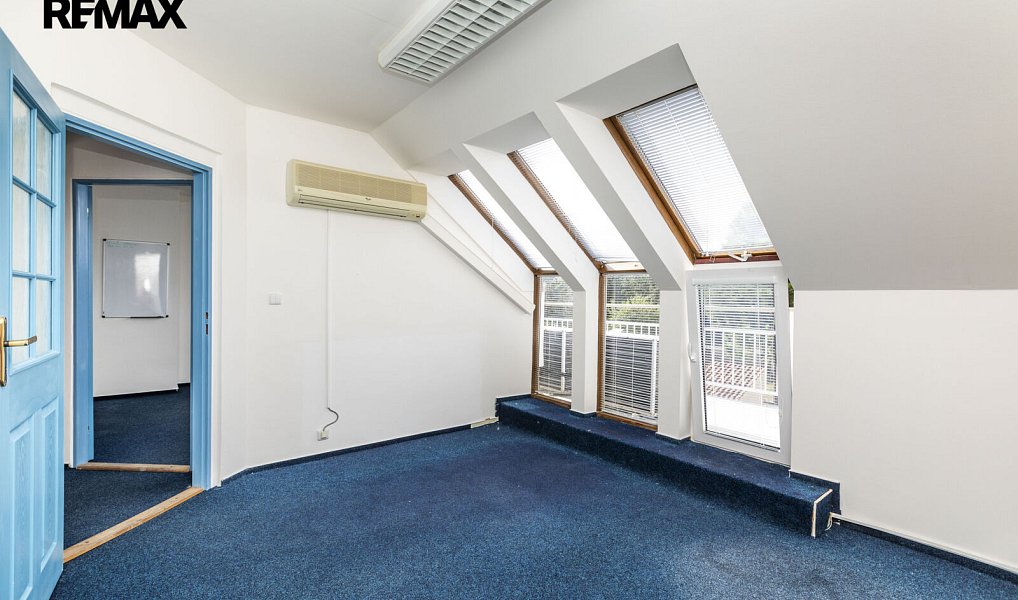 Pronájem domu 220 m² s pozemkem 225 m², Roudnice nad Labem – náhled fotky 20