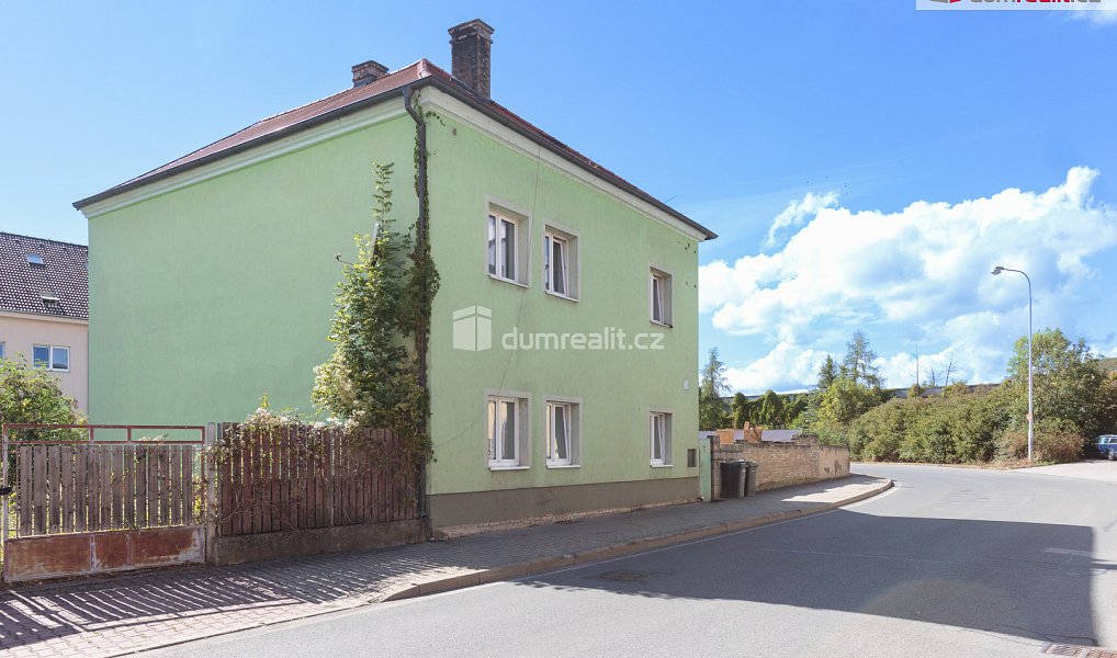 Prodej domu 360 m² s pozemkem 657 m², Králův Dvůr – náhled fotky 3