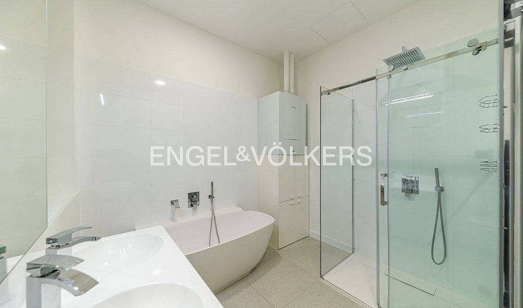 Pronájem bytu 3+kk 137 m², Praha – náhled fotky 6