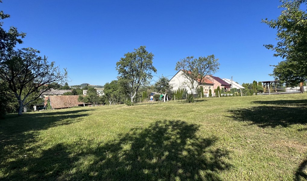 Prodej domu 333 m² s pozemkem 3 207 m², Roštín – náhled fotky 3