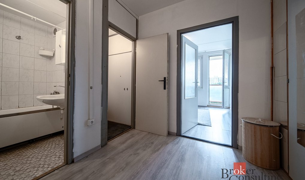 Prodej bytu 2+kk 31 m², Praha – náhled fotky 9