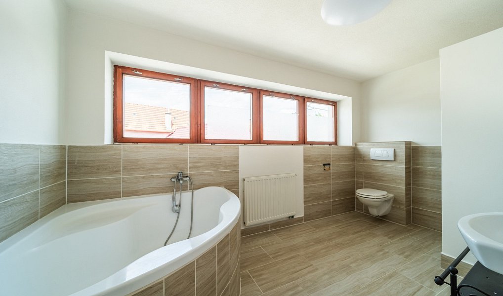 Prodej domu 292 m² s pozemkem 596 m², Bělkovice-Lašťany – náhled fotky 11