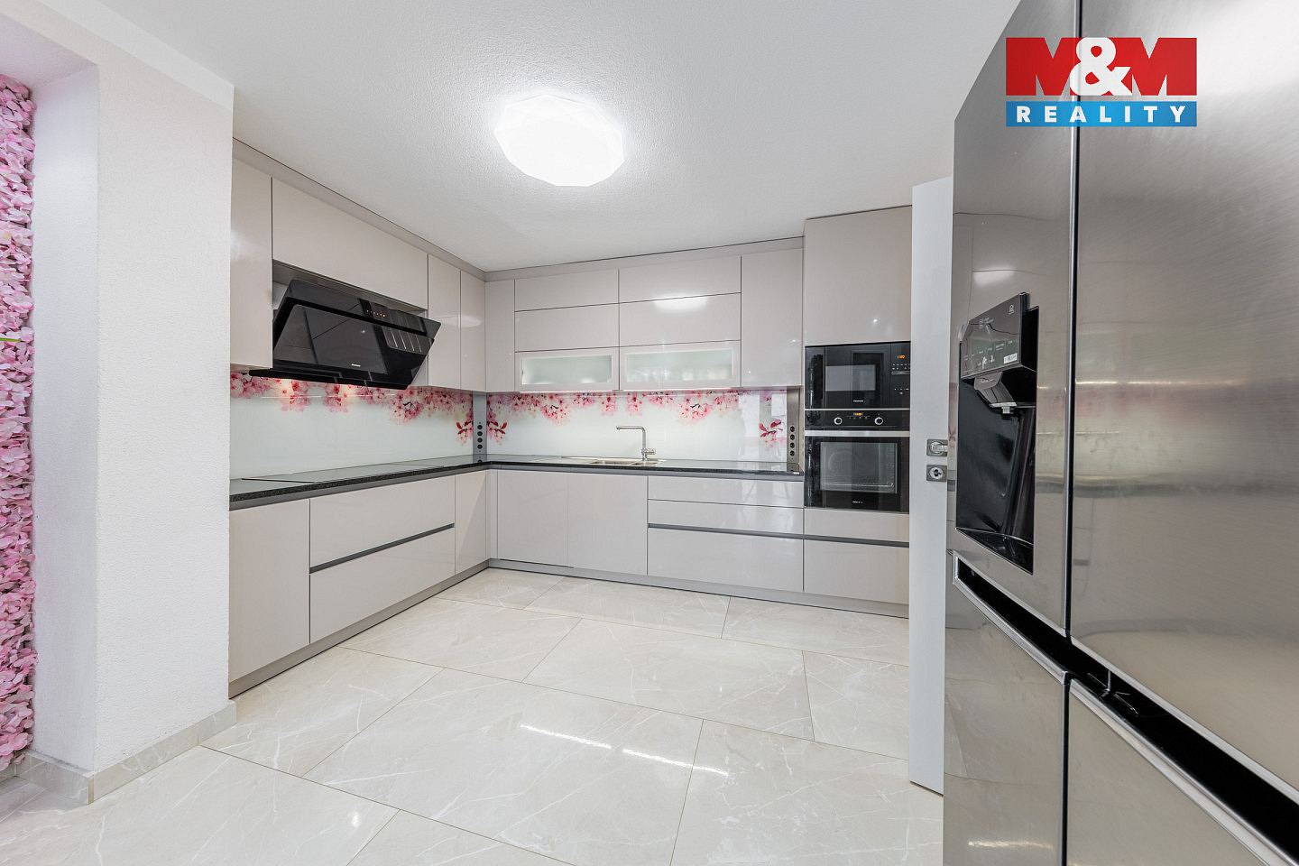 Prodej domu 318 m² s pozemkem 758 m² — photo 4