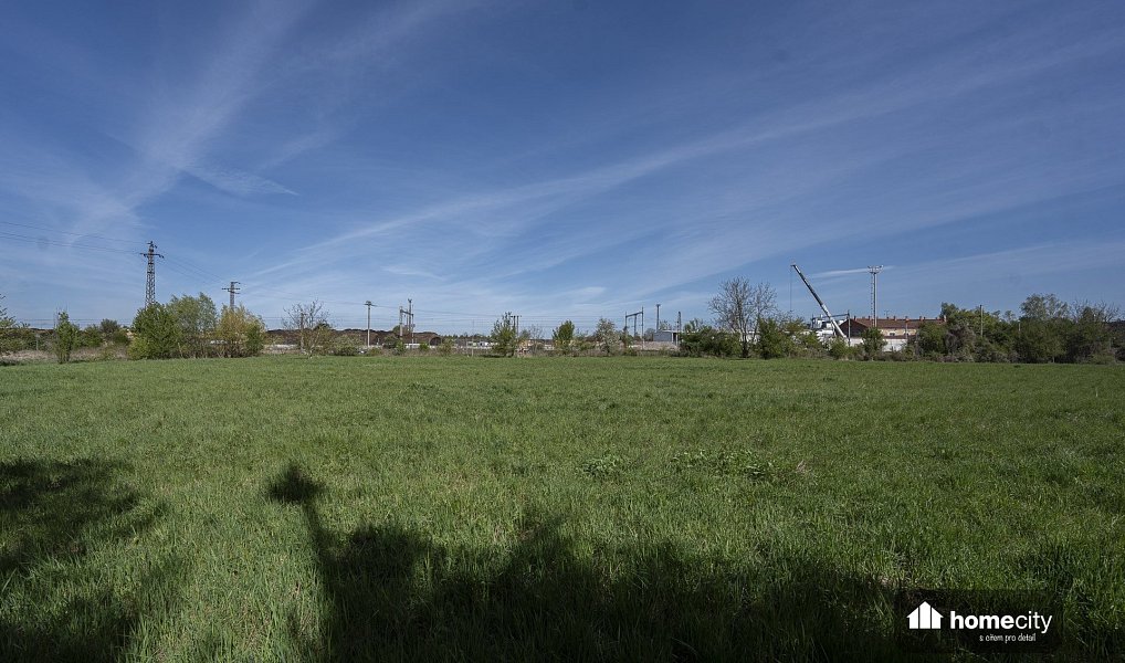 Prodej komerčního pozemku 9 749 m², Smiřice – náhled fotky 8