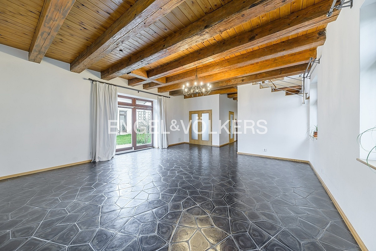 Pronájem bytu 4+kk 170 m²