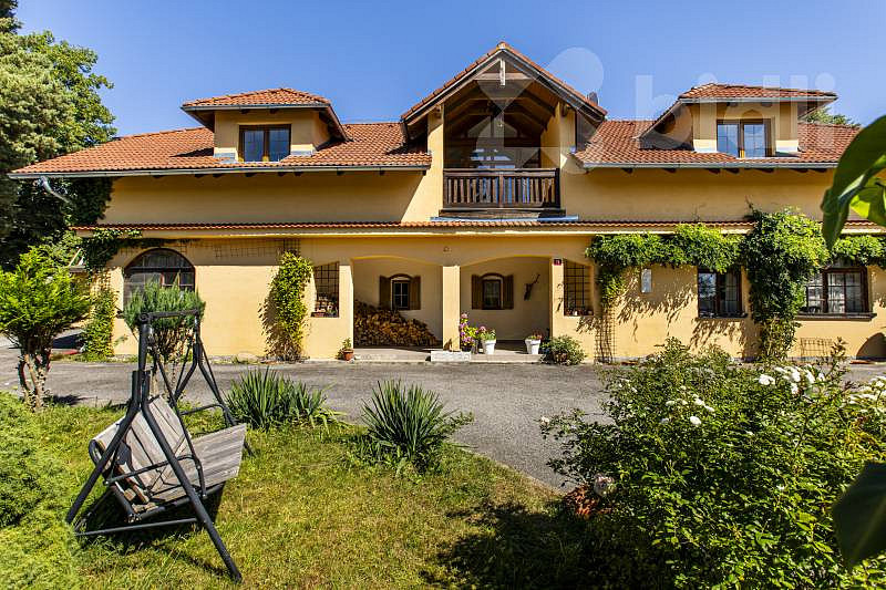 Prodej ubytovacího objektu 280 m²