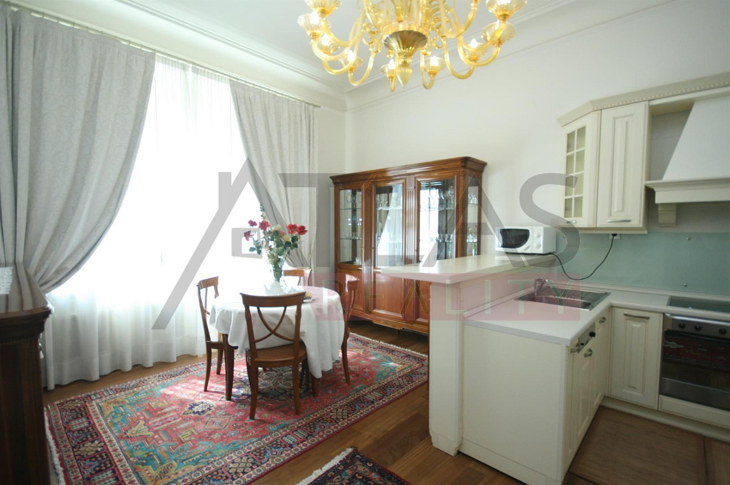 Pronájem bytu 3+kk 77 m²